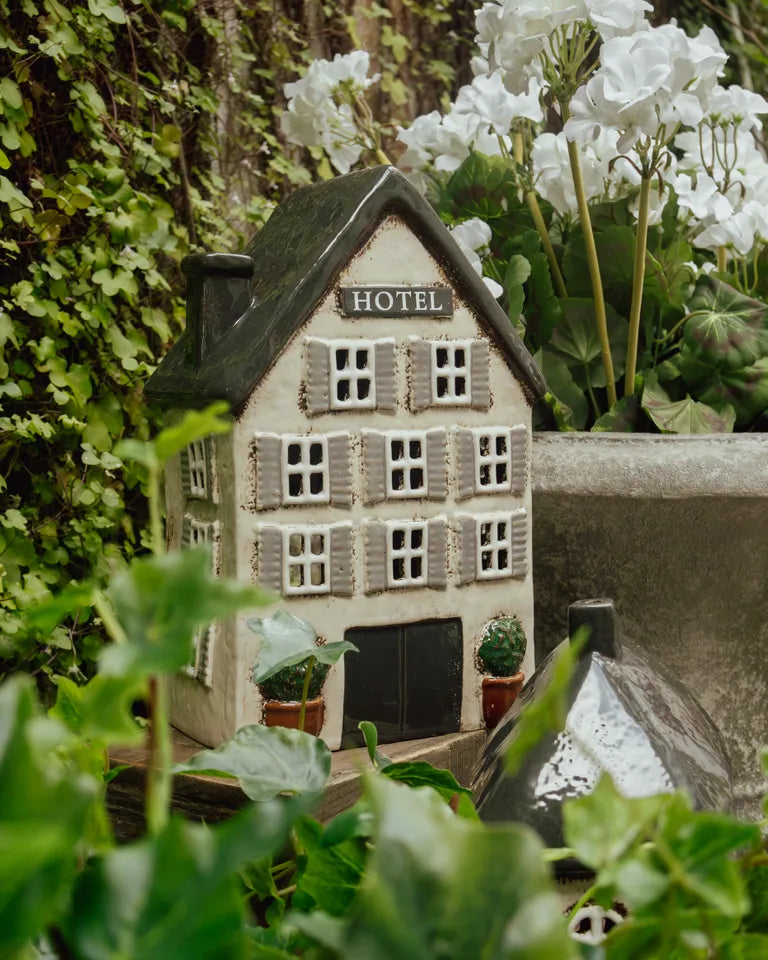 The Village Hotel Tea Light YA0089